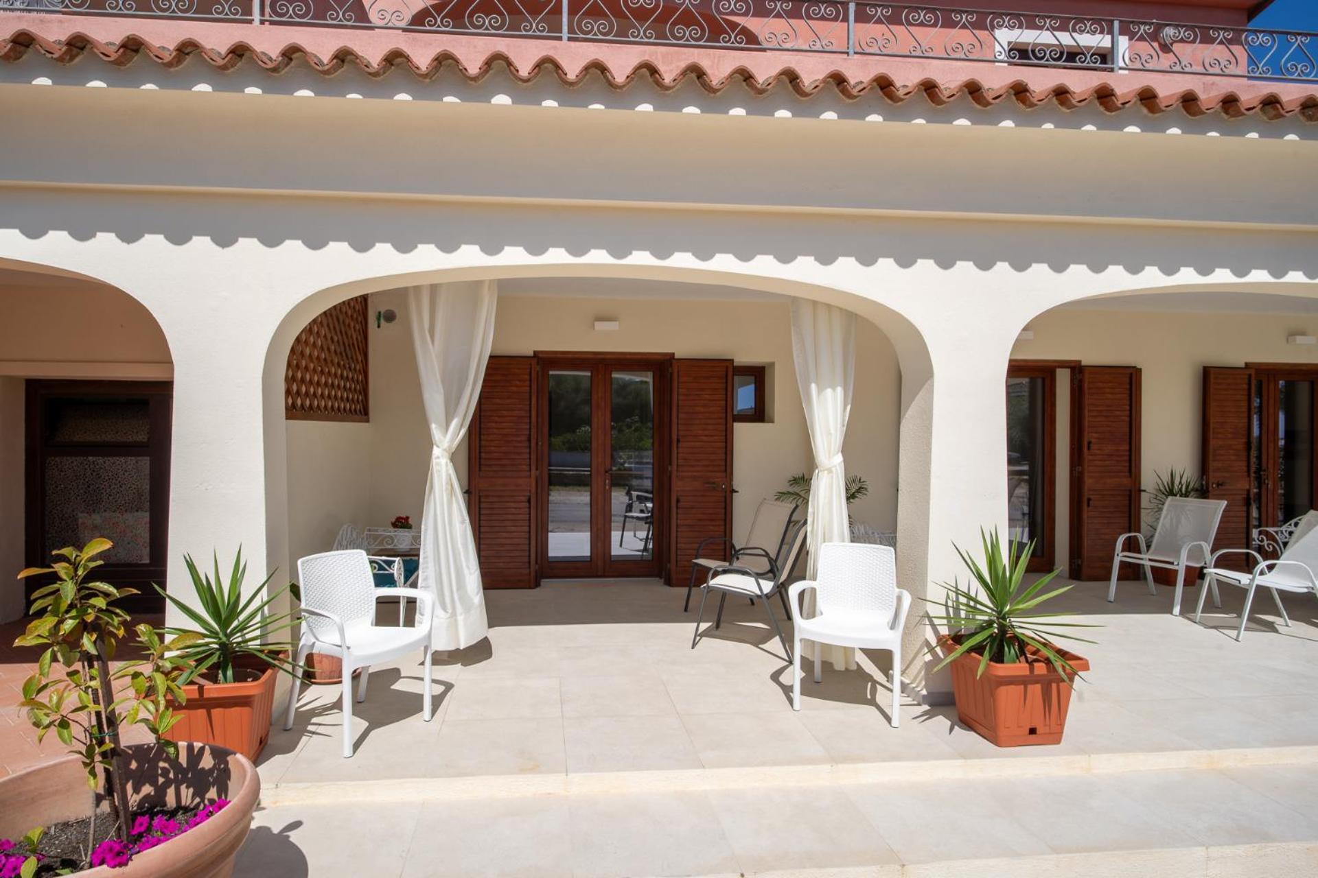 Ambra Holiday Rooms - Rooms & Beach San Teodoro  Zewnętrze zdjęcie